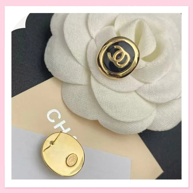 High-end Needle Light Luxury Classic High-end Enamel Stud Earrings
